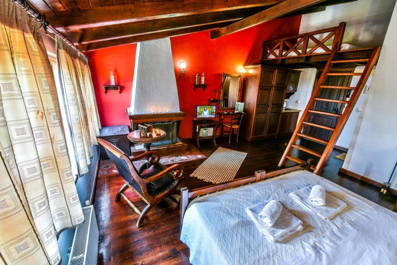 Oikoperiigitis Hotel ケルキニ エクステリア 写真