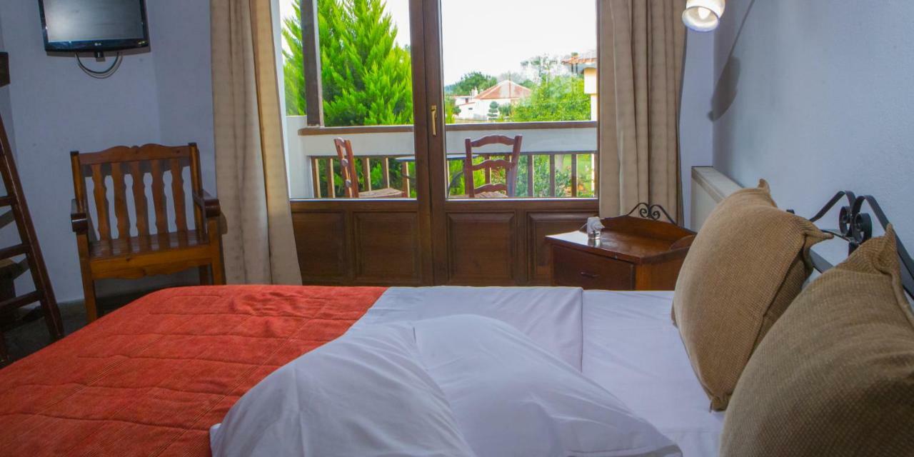 Oikoperiigitis Hotel ケルキニ エクステリア 写真
